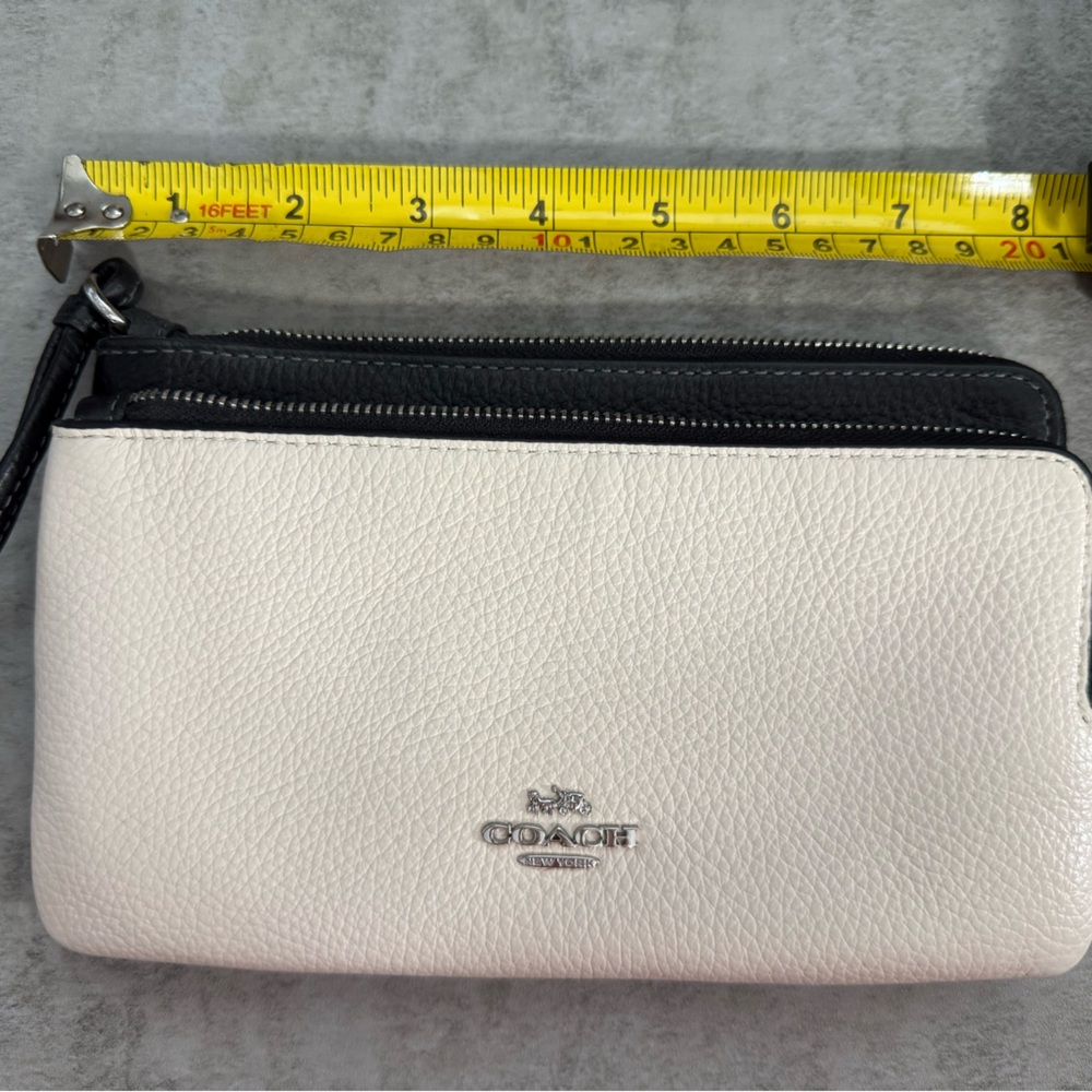 Coach Ivory and Black Leather Wristlet